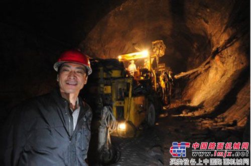 中铁十八局集团隧道工程公司机械化分公司的项目经理李权