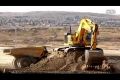 小松1250大型挖掘机装车视频 