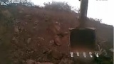 雷沃挖掘機礦山勾石頭 