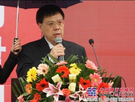 山推万里服务走基层活动安徽站举行启动仪式