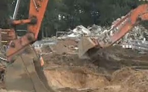 道路及混凝土浇筑施工现场，各种机械大显神通