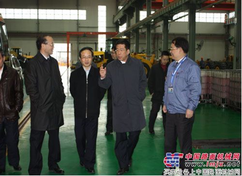 任洪斌董事长视察常林股份