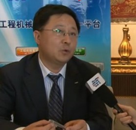 访斗山工程机械（中国）有限公司服务总监赵德雨