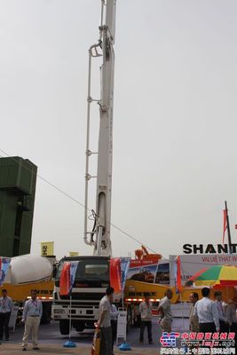 山推参展2012新疆国际工程机械展览会