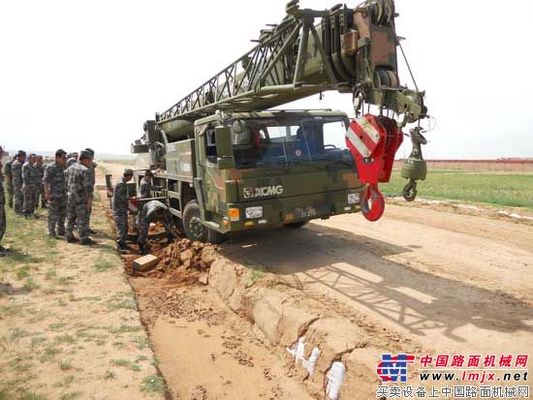 徐工重型人的悠悠边塞情