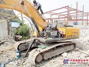三一服务工程师:烈日下的服务足迹
