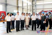 辽宁省委副书记夏德仁到山推抚起公司调研