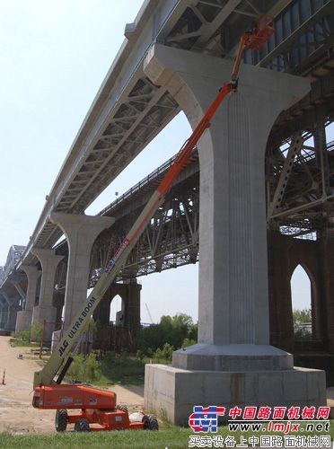 捷爾傑1500SJ型號產品對橋梁維修的作業
