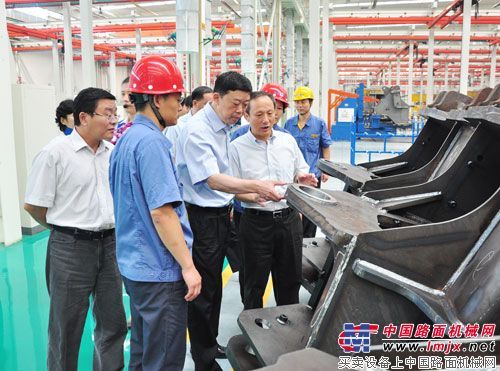 徐州市委常委、纪委书记陈志扬到徐工调研