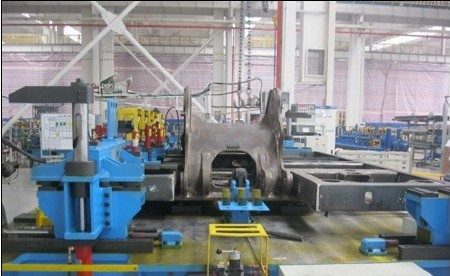 山推结构件公司VOLVO车架项目试装成功