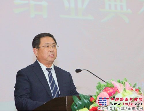 山推股份“经理人领导力训练营”圆满落幕
