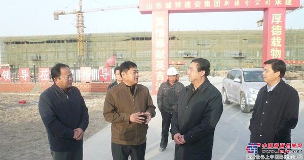 喀什市委书记程振山视察山推喀什产业园