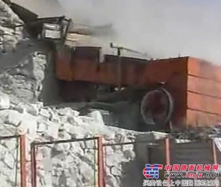 礦山機械碓磕雙功能破碎機石料生產線 