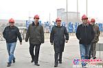 中國建築材料聯合會副會長雷前治一行蒞臨鄭州鼎盛公司指導