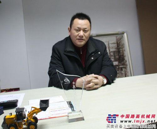 江西南特工程机械（集团）有限公司副总经理舒惠平