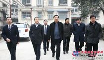 山东国资委主任谭成义到山推走访慰问