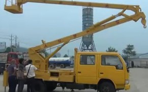 高空作业车 高空作业车视频 12米高空作业车 