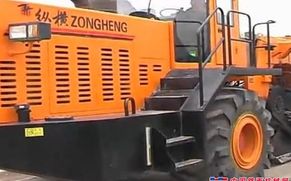 路面冷再生机施工演示 