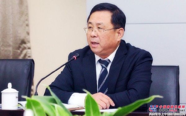 山推股份公司召开2013年度宣传文化工作会议