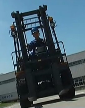 内燃叉车操作视频-龙工叉车-东莞丰源叉车