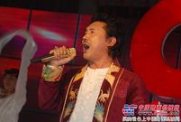 容中尔甲为三一高歌《为梦想领跑》
