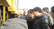 辽宁山推开展道路机械产品专项培训