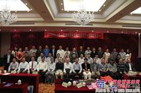 中国筑路机械协会组织成立三十周年庆典暨2013年年会在京举行