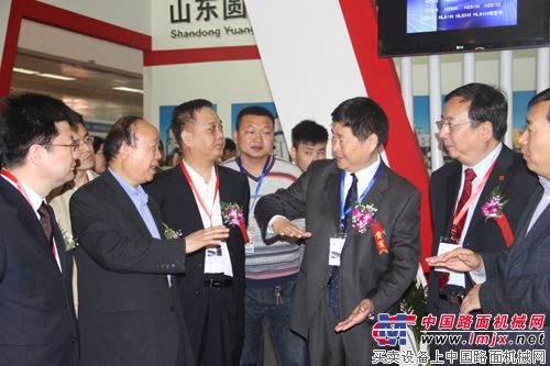 2013中国散装水泥暨预拌混凝土与预拌砂浆技术装备及产品展览会举行