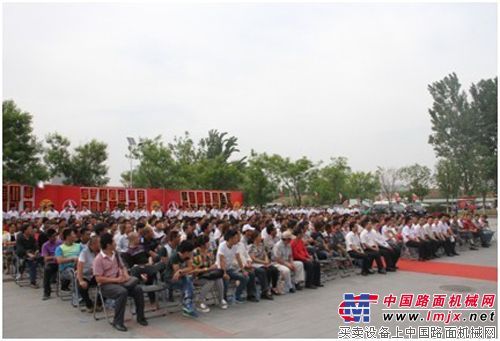 三一众力踏上2013服务万里征程