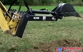 GEHL滑移带迷你挖斗附具施工