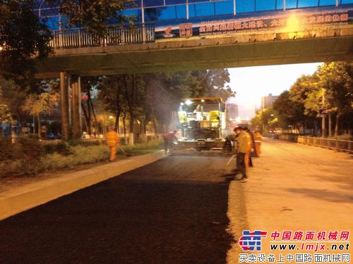 應用英達開挖回填技術修複北京路BRT專用道