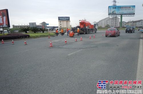 英达修路王“歌山画水”绘美景