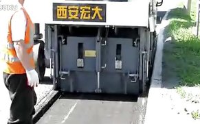 宏大HD10M型铣刨机俄罗斯施工现场视频