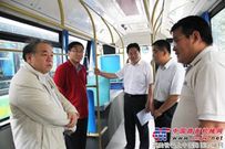 济南市副市长王新文一行访问中国重汽