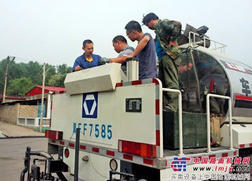 再造服务  徐工道路跨界“合聚变”