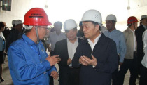 交通运输部部长杨传堂一行视察西宁南绕城公路建设