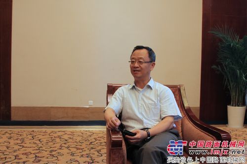 专访山东常林机械集团有限公司总裁钟默