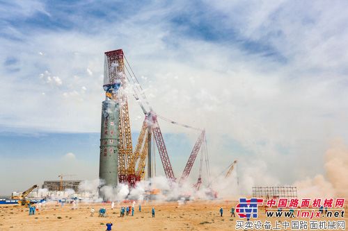 徐工：“世界第一吊”再战神华宁煤项目工程