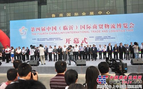 山东临工：携16款机型参展第四届 “商博会”