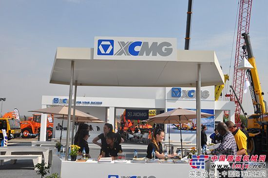 徐工登陆bauma Africa 2013“非洲宝马展”