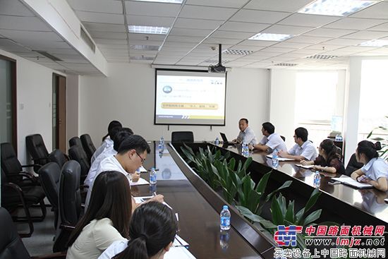 徐工进出口举办“交流分享 共圆徐工梦”企业文化专题培训