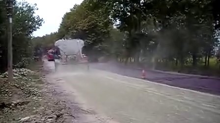 陕西万里水泥撒布机现场施工视频