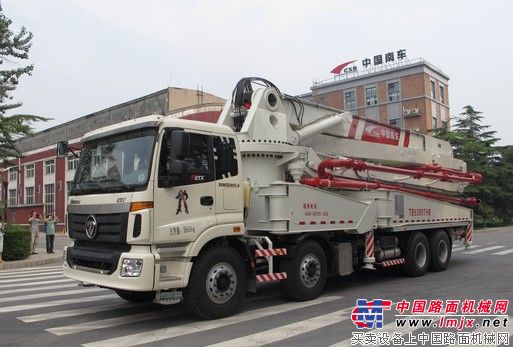 中国南车首台国Ⅳ柴油LNG双燃料混燃动力泵车成功下线