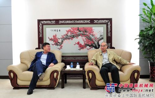 山推股份与辽宁恒力集团签订区域代理协议