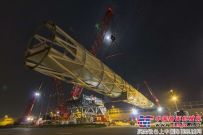 三台特雷克斯起重机助力鹿特丹当地人行天桥吊装作业