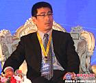 山重建机有限公司总经理夏禹武在高层对话中发表讲话