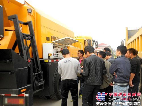 英达“修路王”大广高速显英姿
