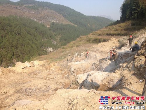 贵州省道安高速公路石子窝大桥承台开挖