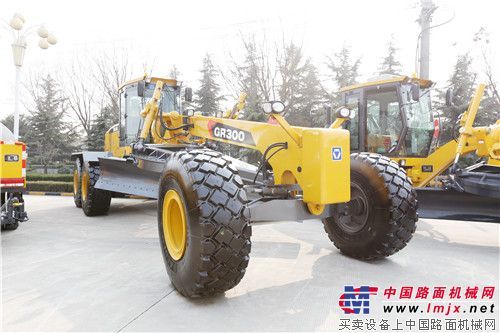 徐工道路三大系列成套产品技术亮点透析