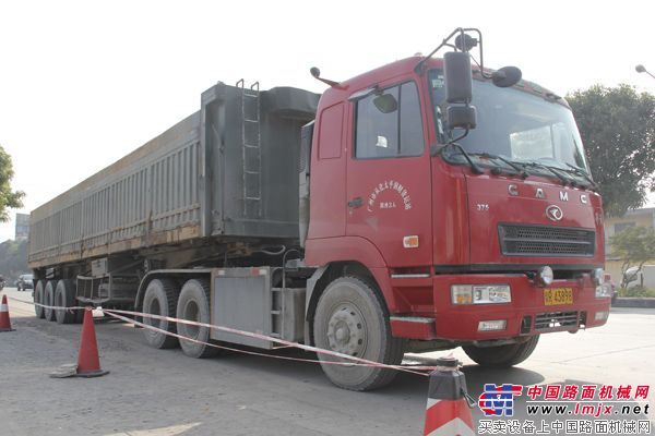 降成本稳业绩 广州一货运用户屡购华菱车